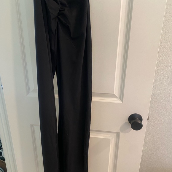 Jumpsuit/Romper size small padded bra sleeveless flare leg black 1 piece - Picture 5 of 9